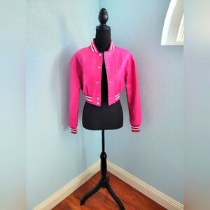 Beautiful and sexy pink faux leather jacket for this winter size s brand Daisy